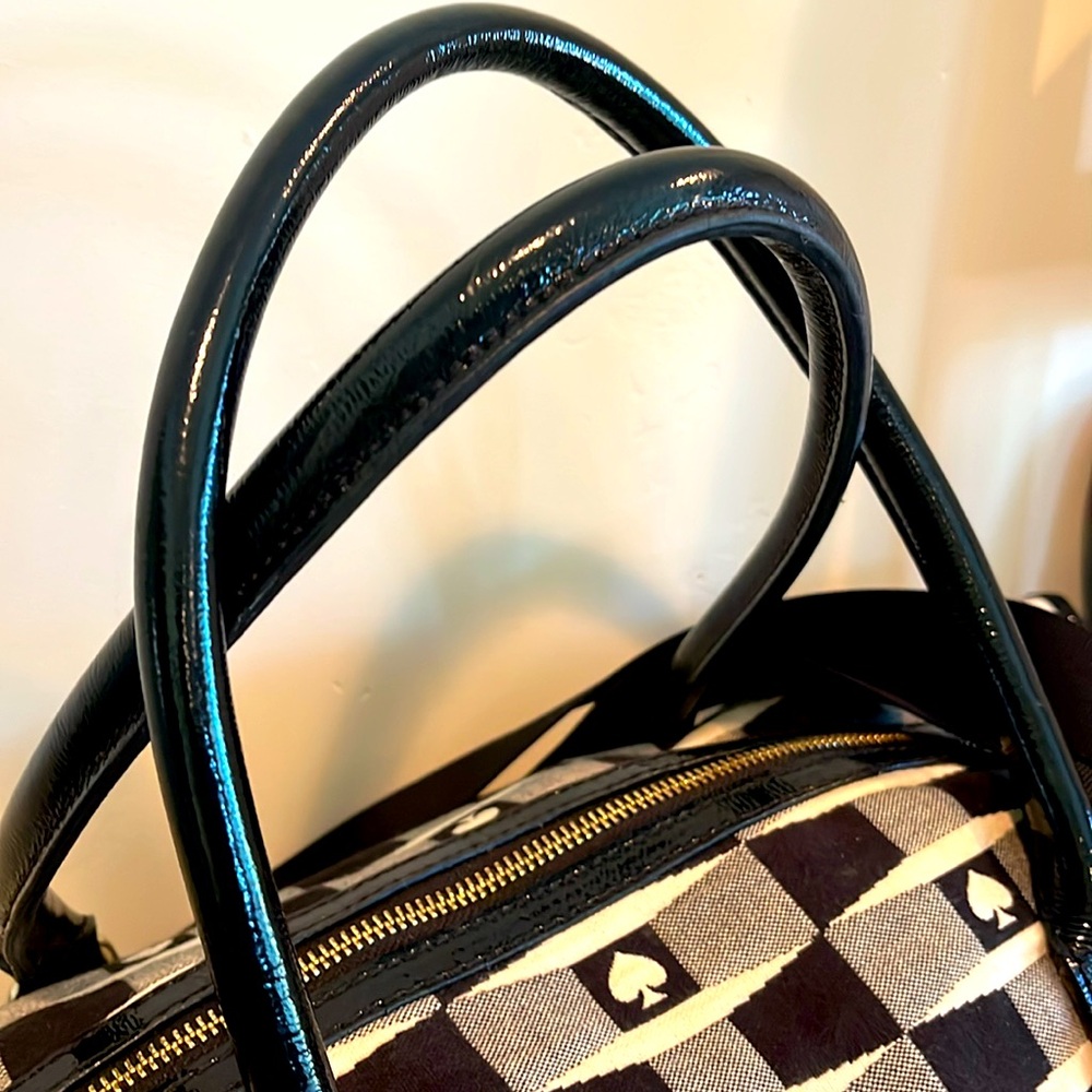 Kate Spade Black and White Checkered Travel Bag with storybook lining - Picture 8 of 14